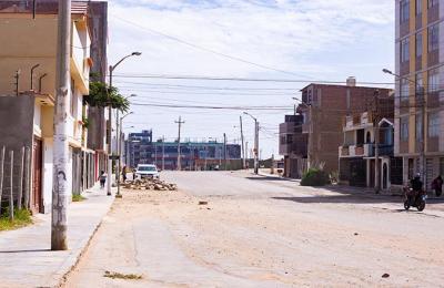 VENTA DE TERRENO EN URBANIZACIÓN FRENTE A LA UCV - CARRETERA PIMENTEL